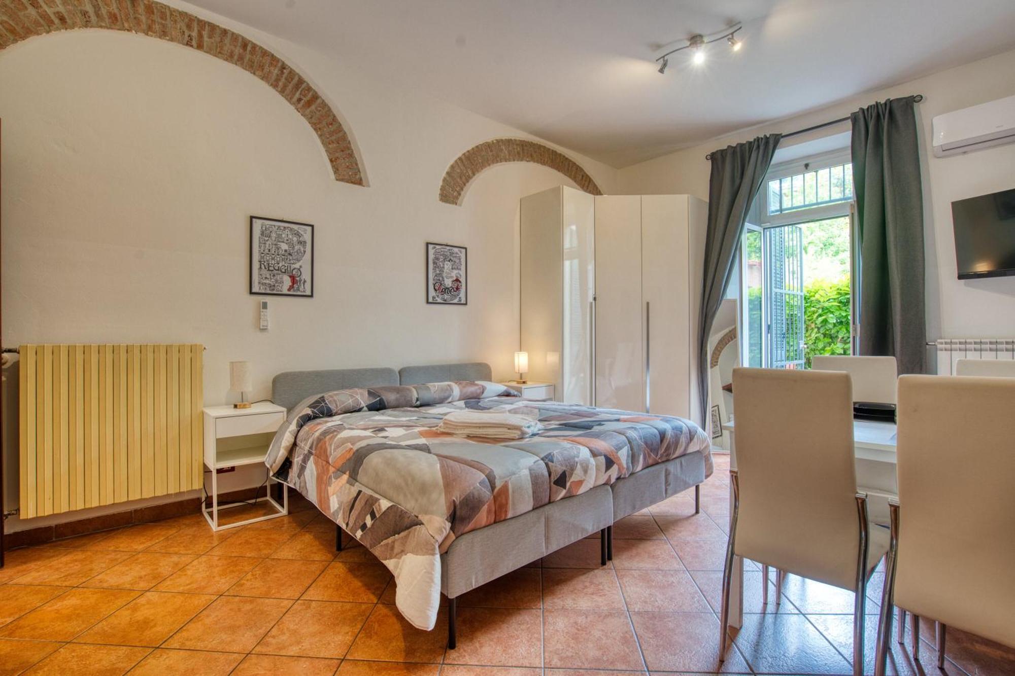 Dieghouse - Monolocale Con Cortile In Corte Lombarda Vicino Al Centro มอนซา ภายนอก รูปภาพ